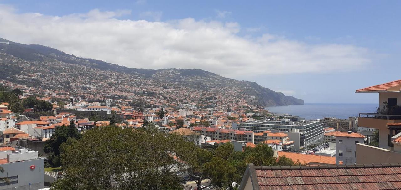 Living Caboqueira Funchal (Madeira) Exterior foto